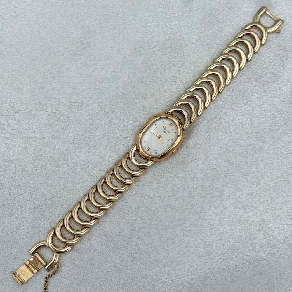 AUTHENTIC RARE VINTAGE DIOR GOLD WATCH - Picture 3 of 10